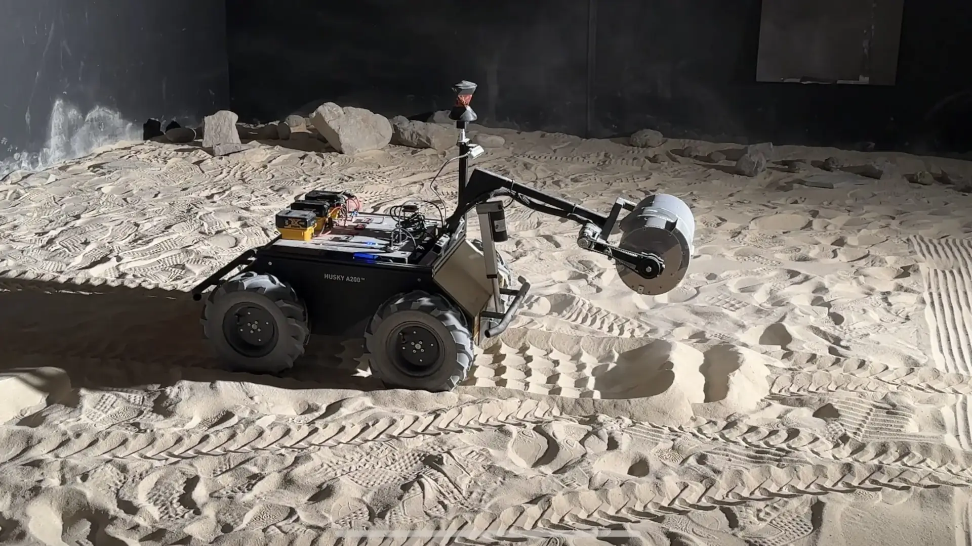 LunAR-X: Lunar Autonomous Regolith Excavator